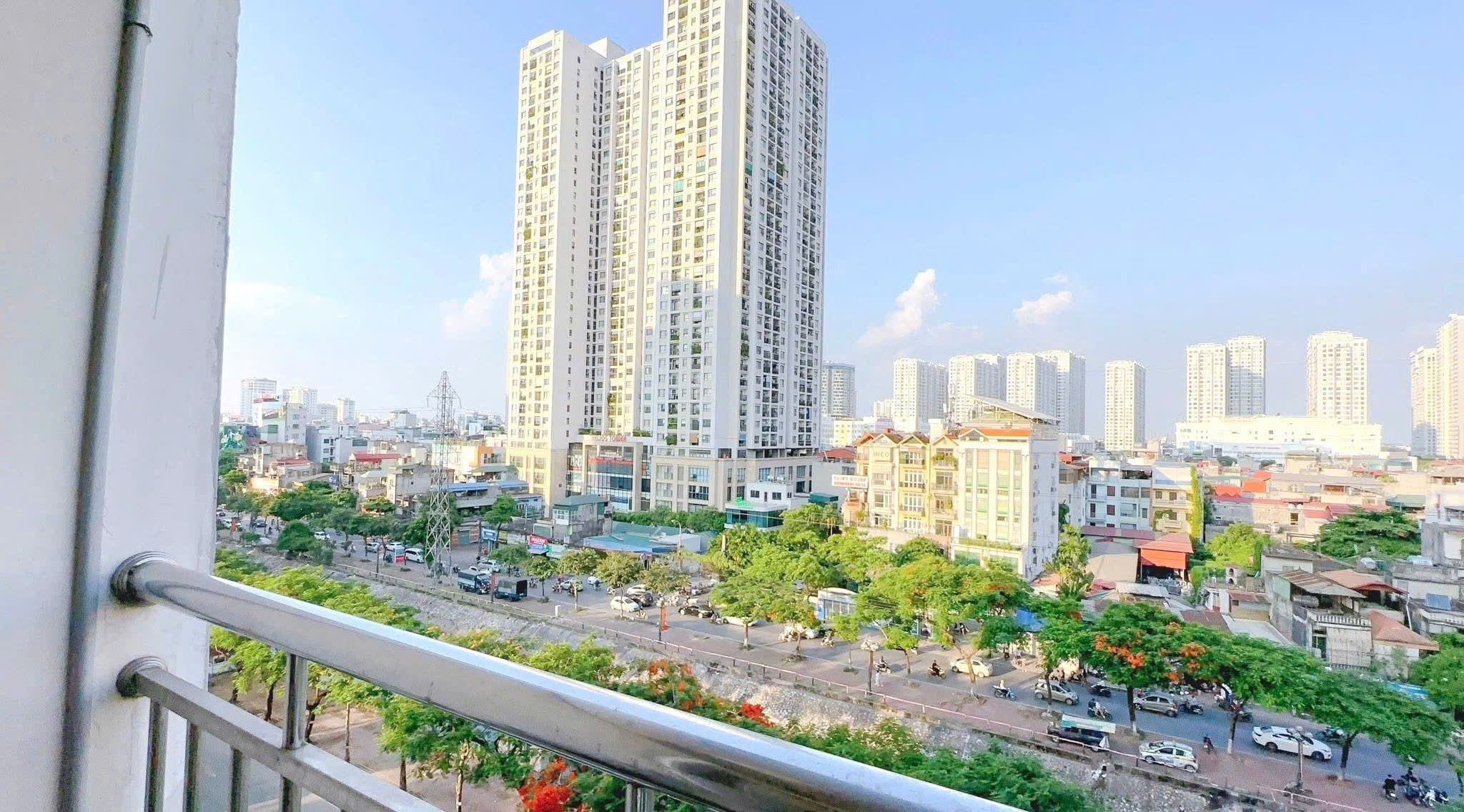 Cho thuê căn hộ 310 Minh Khai, 98m2, 2 ngủ, 1 khách, 2 wc rộng. Giá 11tr5 ctl - Ảnh 4